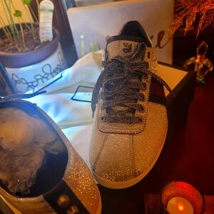 Authentic Men's Gucci shoes size 8 box, and dust bag